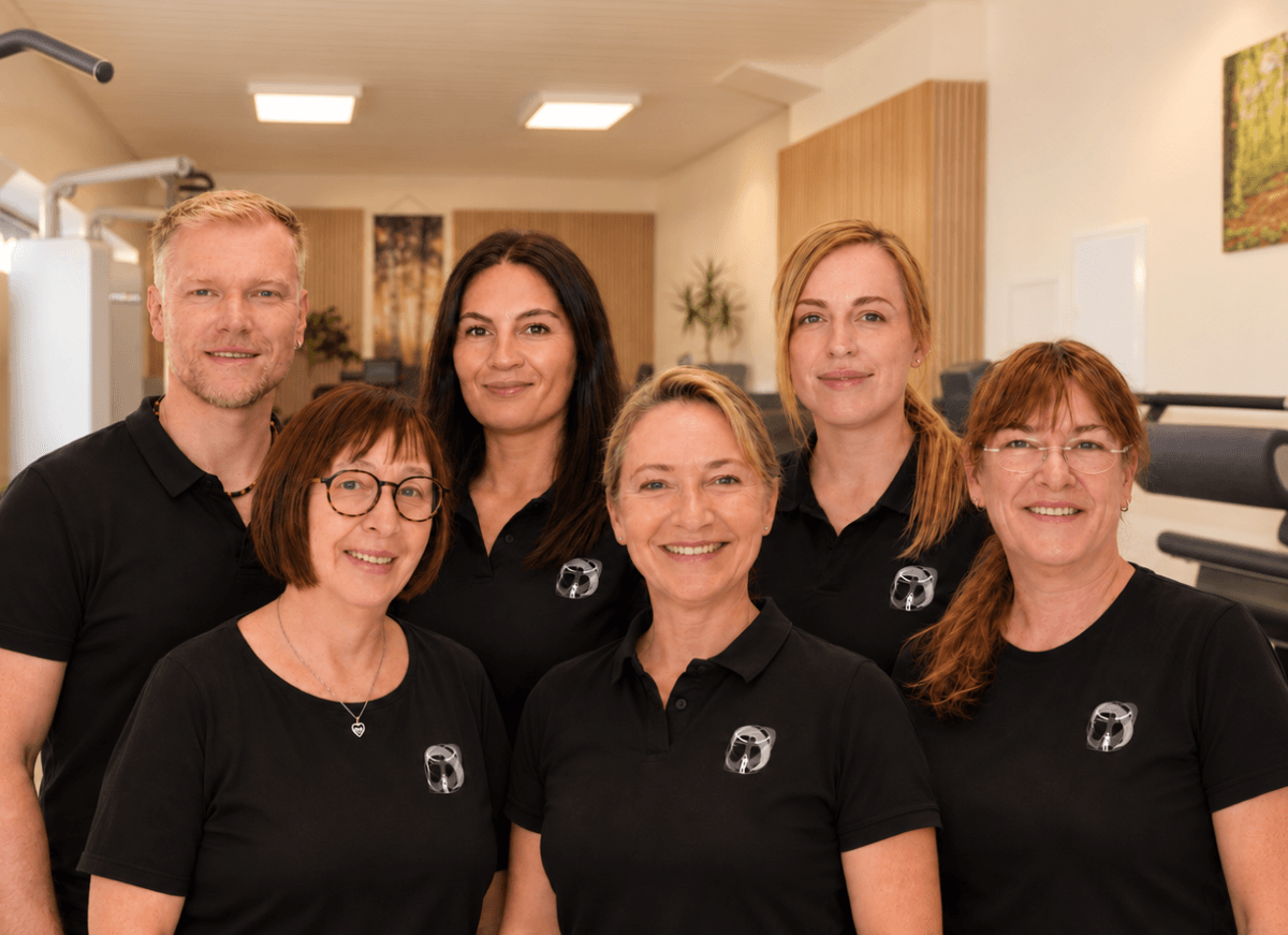 Das Team von Physio-Fit Formum gemeinsam in der Praxis
